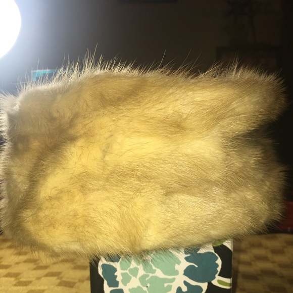 REAL Rabbit Fur - Picture 2 of 6